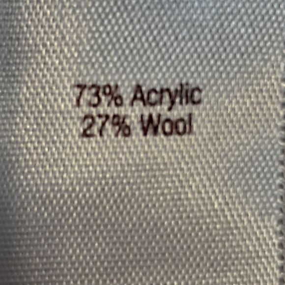 JLO JENNIFER LOPEZ BURGUNDY SWEATER SIZE XS - Picture 8 of 8